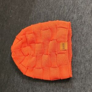 NWOT REDESS beanie hat unisex warm knit slouchy